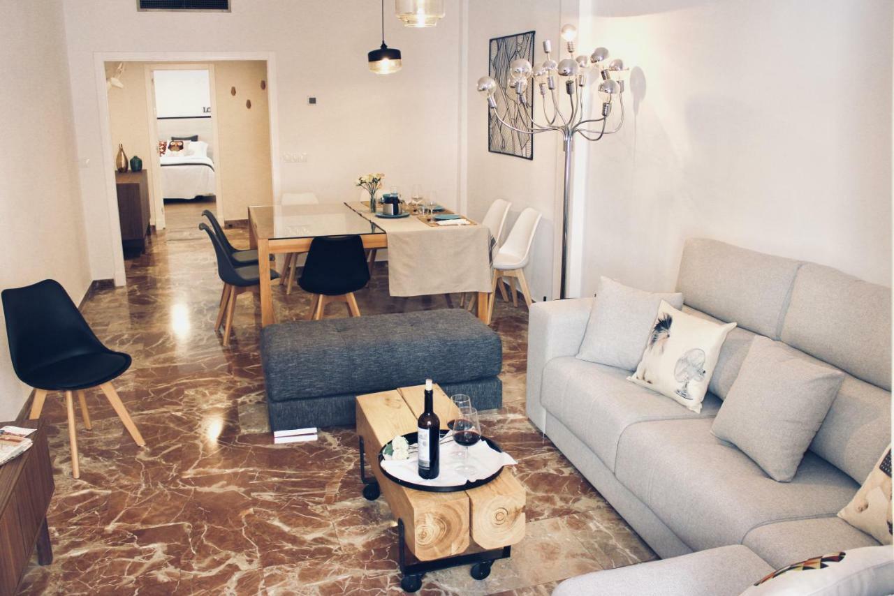 Gatu Premium Villa Aramburu, " Preferente Mayores De 25 Anos Y Familias " 엘푸에르토데산타마리아 외부 사진
